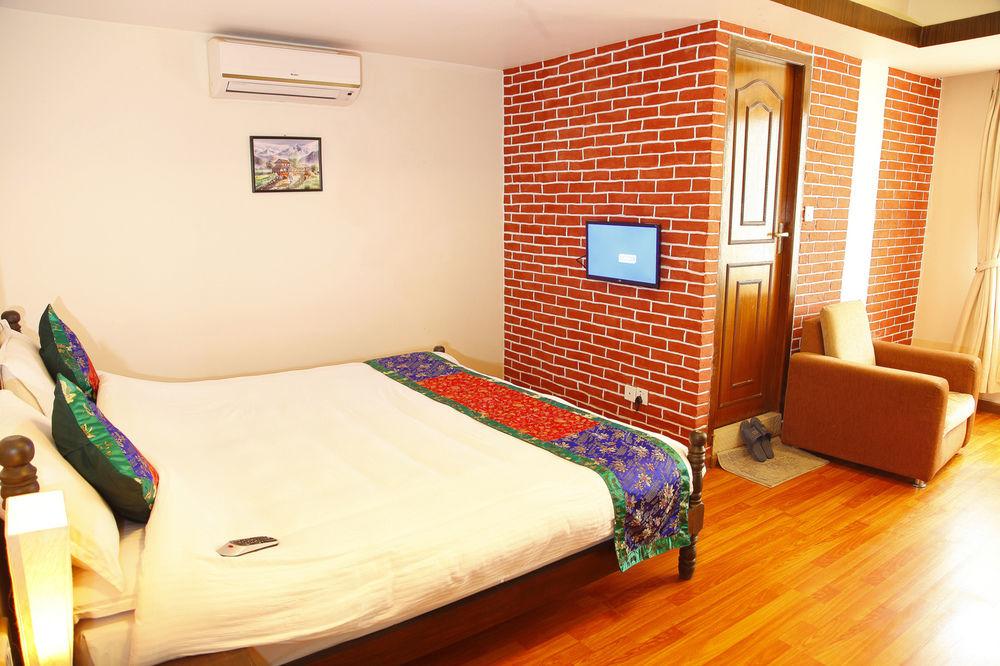Hotel Mums Home Kathmandu Bagian luar foto