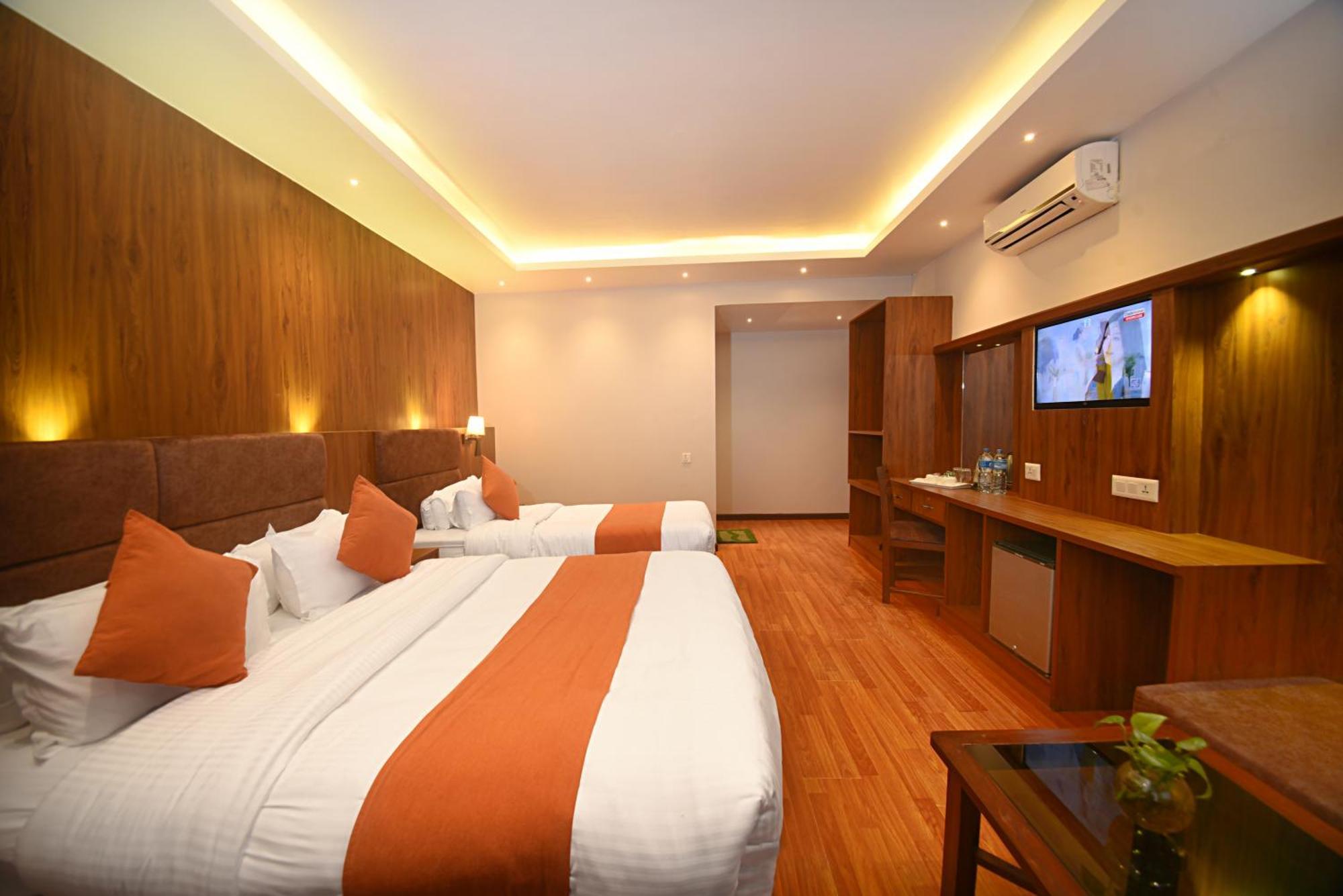 Hotel Mums Home Kathmandu Bagian luar foto