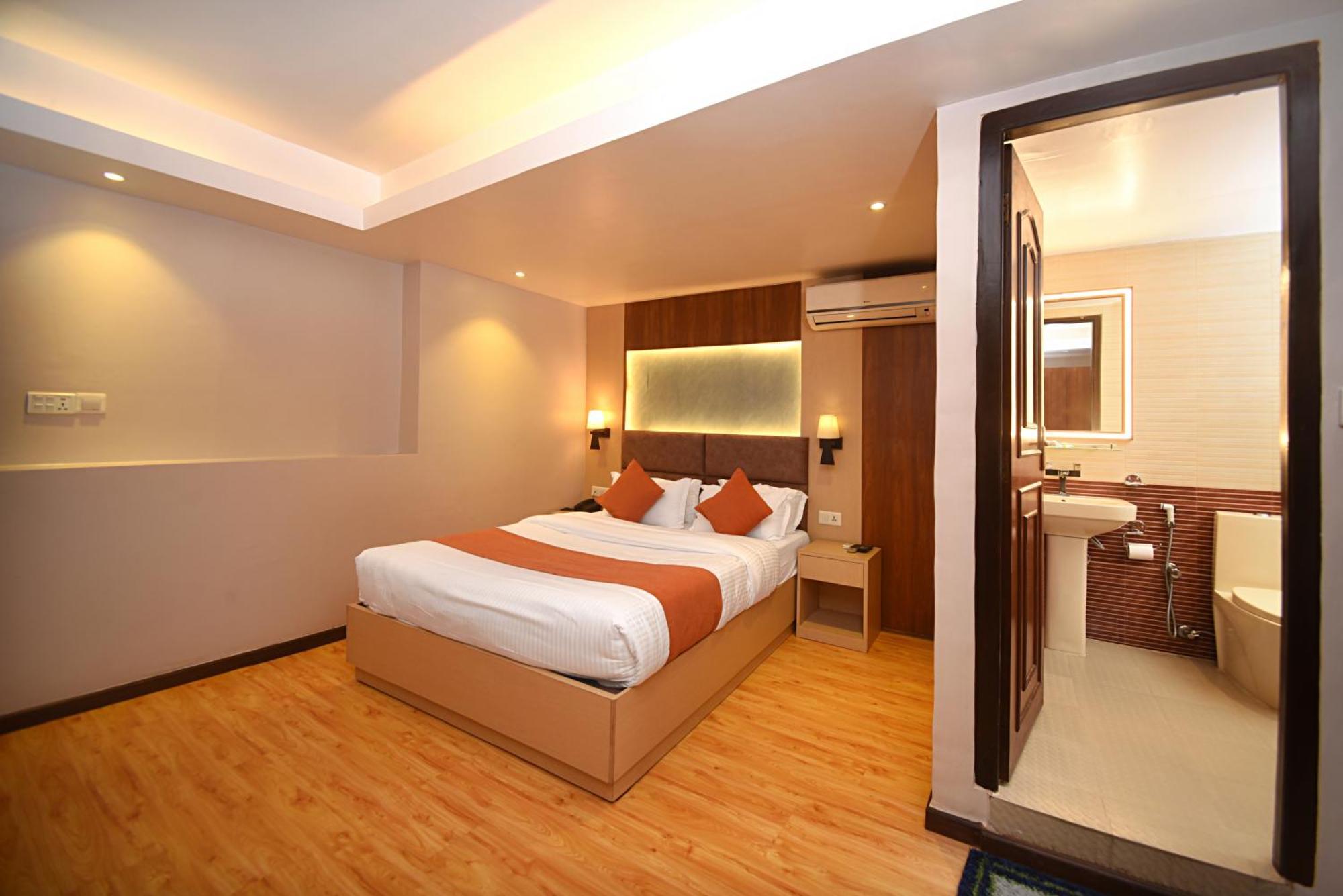 Hotel Mums Home Kathmandu Bagian luar foto