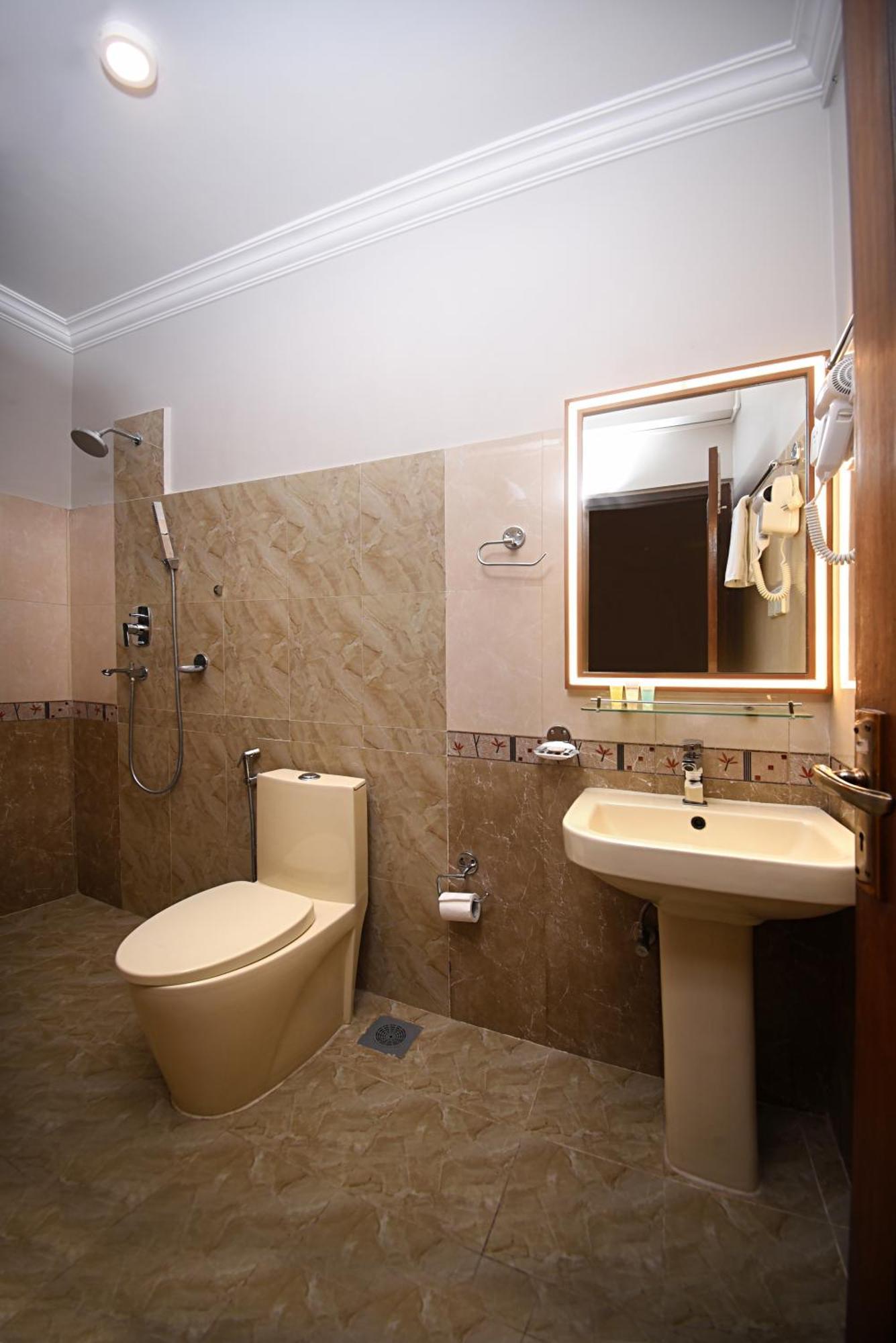 Hotel Mums Home Kathmandu Bagian luar foto