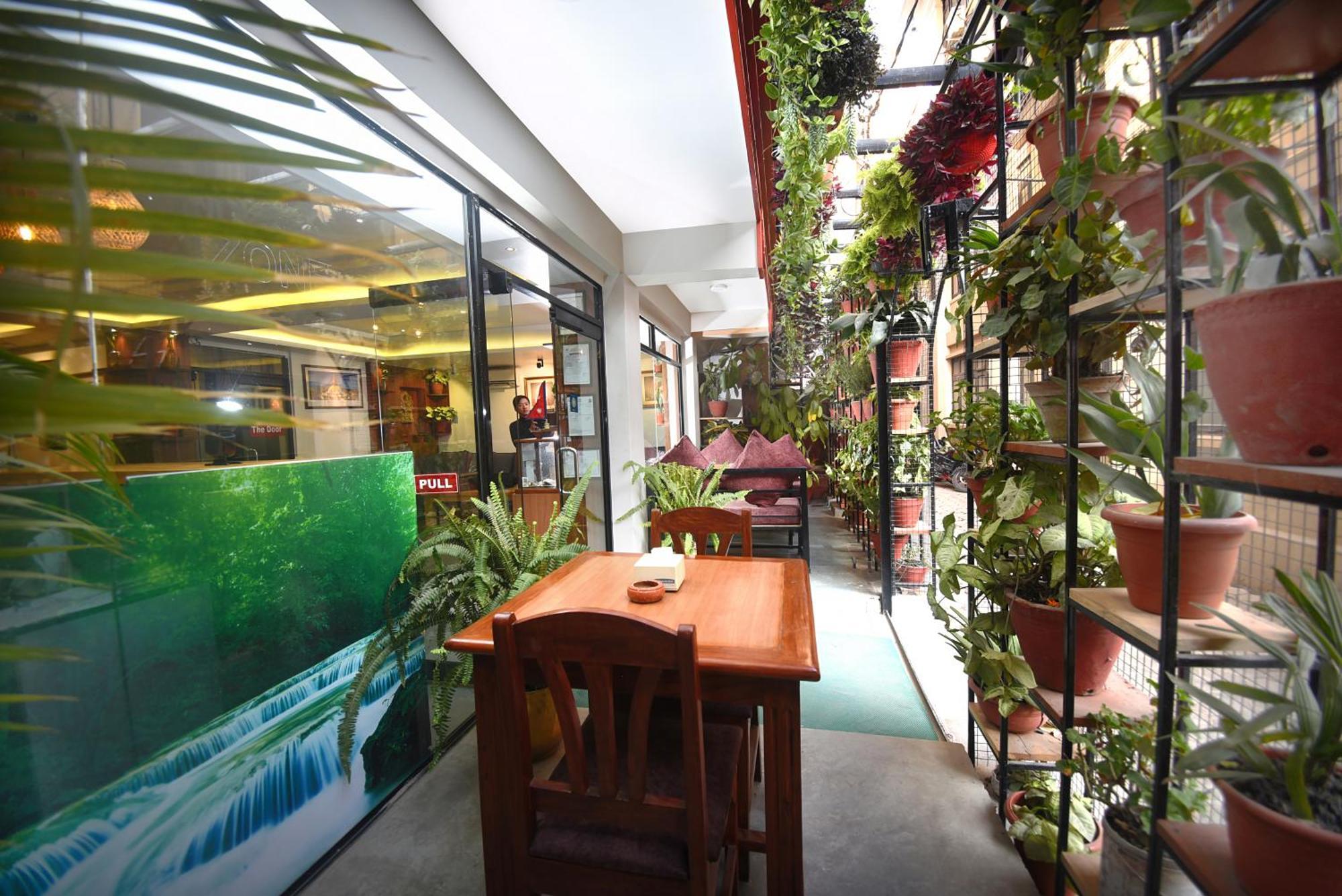 Hotel Mums Home Kathmandu Bagian luar foto